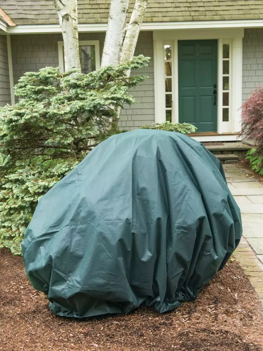 GSC The Planket® Frost Protection Plant Cover, 10' Round