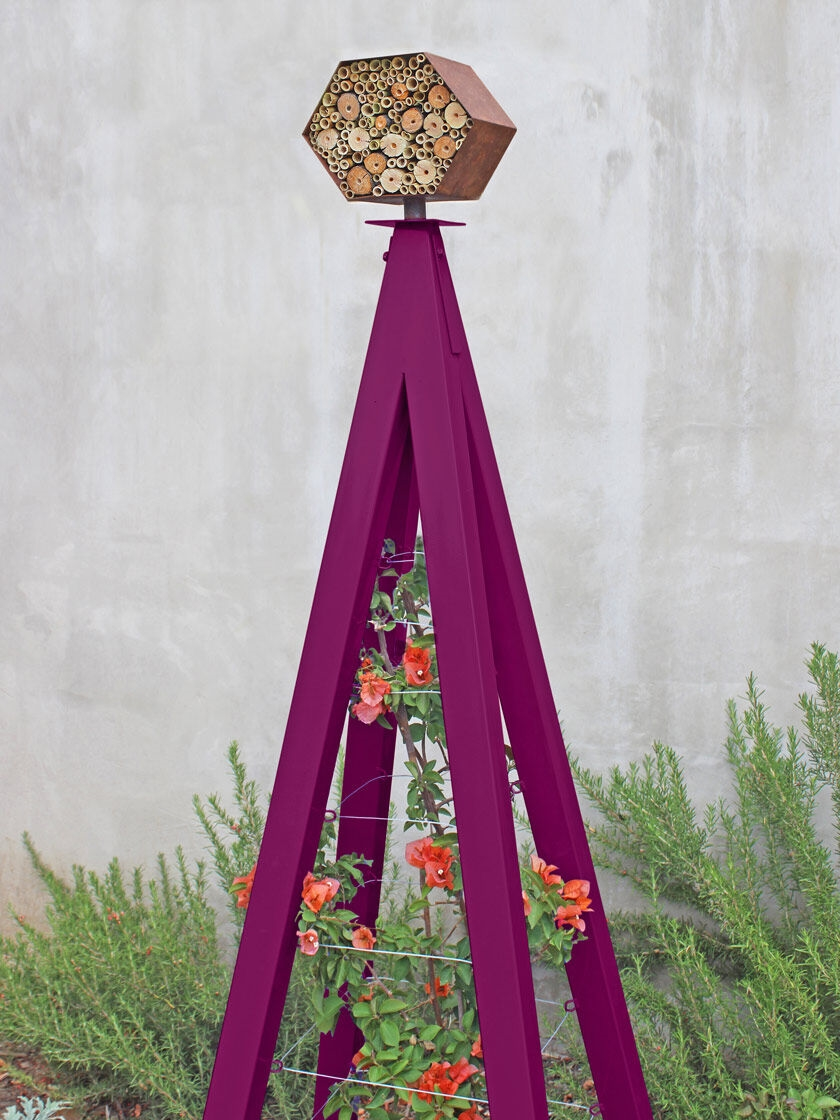 GSC Bee Bungalow + Akoris Garden Tuteur Jr. - Image 8