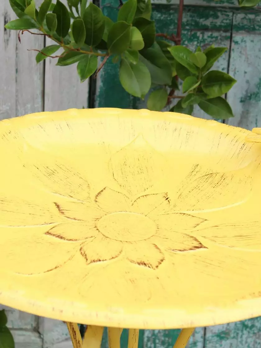GSC Vintage Floral Birdbath - Image 3