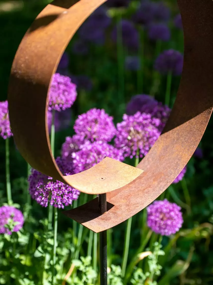 GSC Corten Circle Garden Sculpture - Image 4