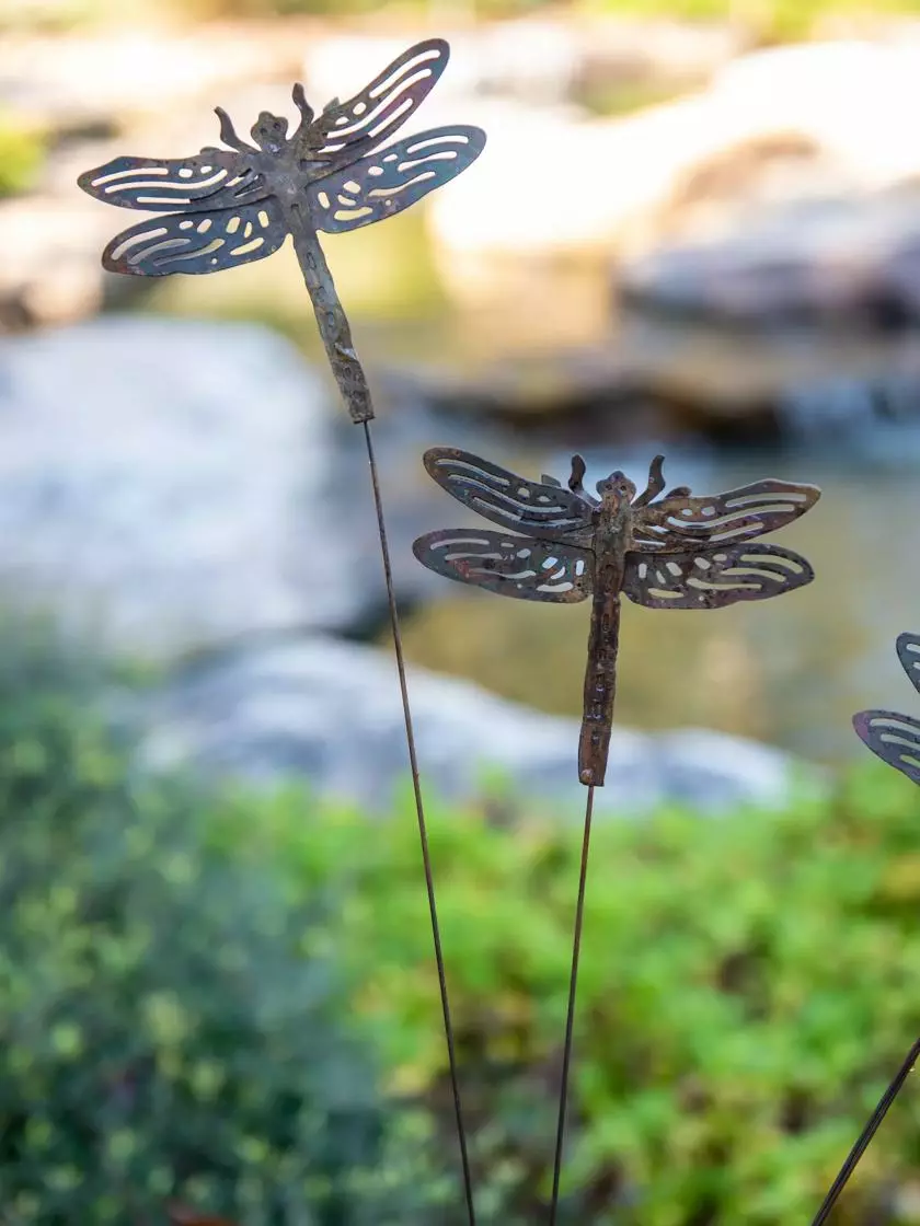 GSC Flutterer Garden Stake - Image 2